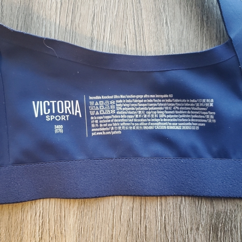 Victoria's Secret Sports Bra - Picture 7 of 7